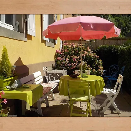 Les Hortensias アパート